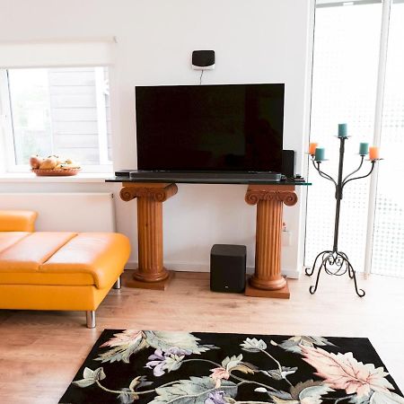 Pass The Keys Stylish 2Bed Rental Unit Glasgow Green Buitenkant foto