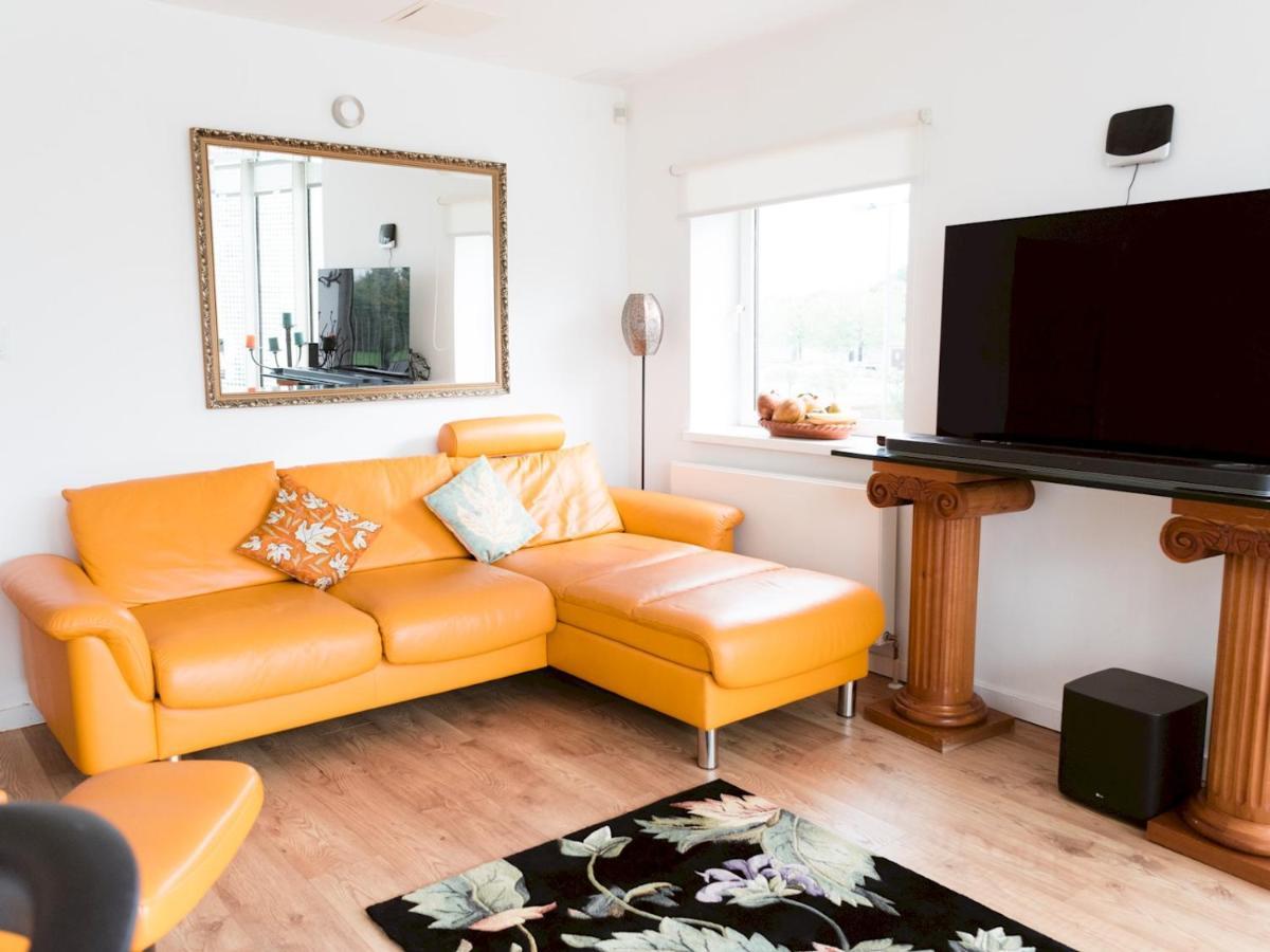 Pass The Keys Stylish 2Bed Rental Unit Glasgow Green Buitenkant foto