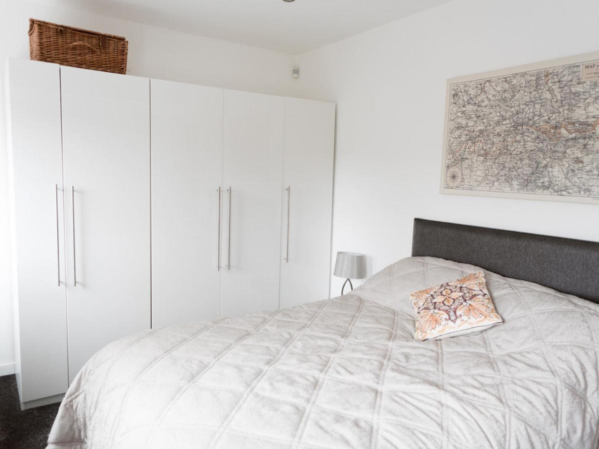 Pass The Keys Stylish 2Bed Rental Unit Glasgow Green Buitenkant foto