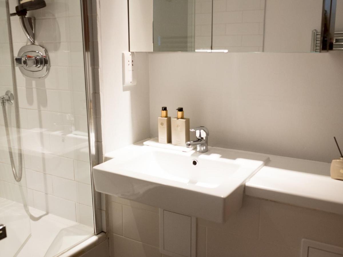 Pass The Keys Stylish 2Bed Rental Unit Glasgow Green Buitenkant foto