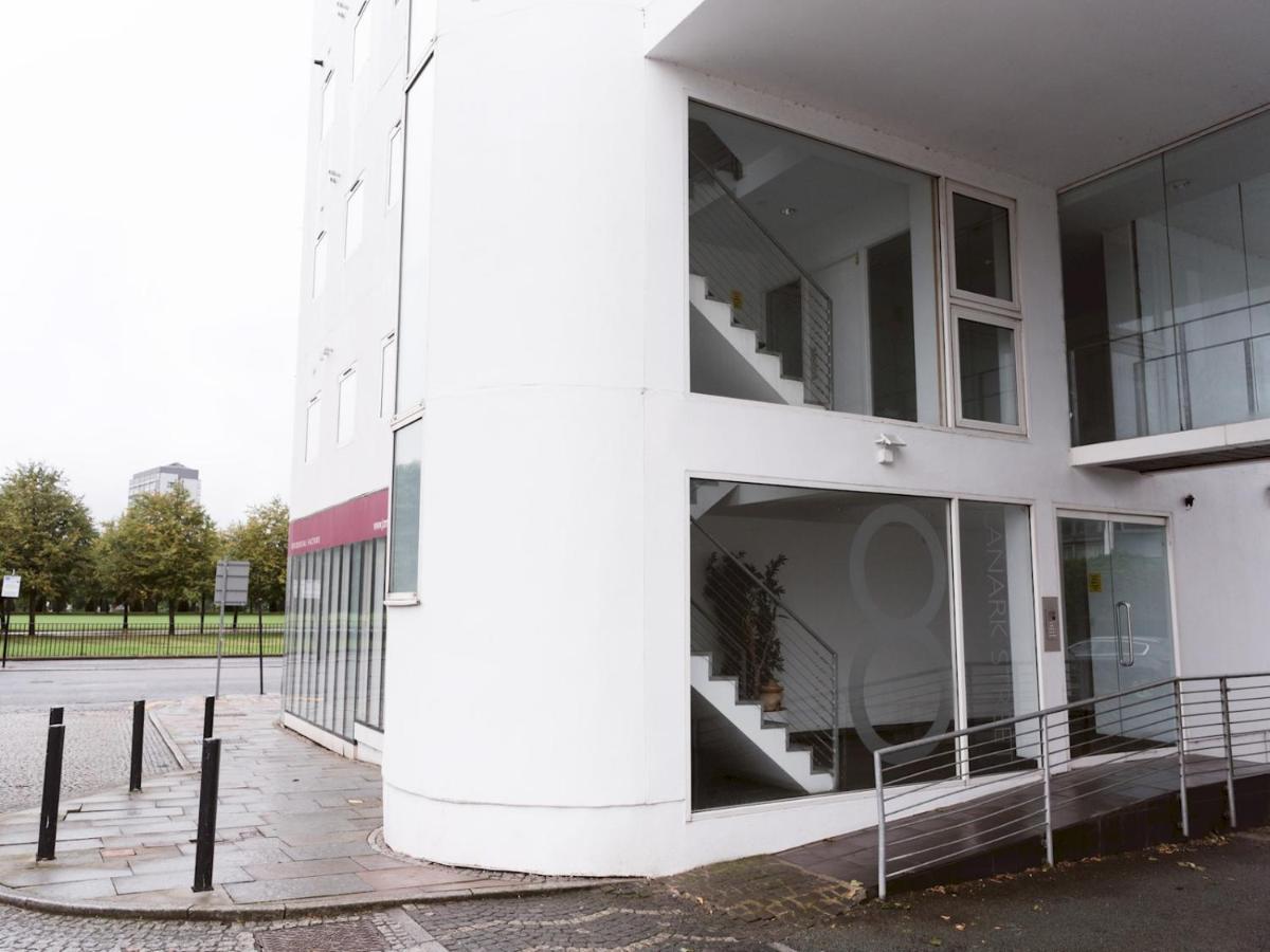Pass The Keys Stylish 2Bed Rental Unit Glasgow Green Buitenkant foto
