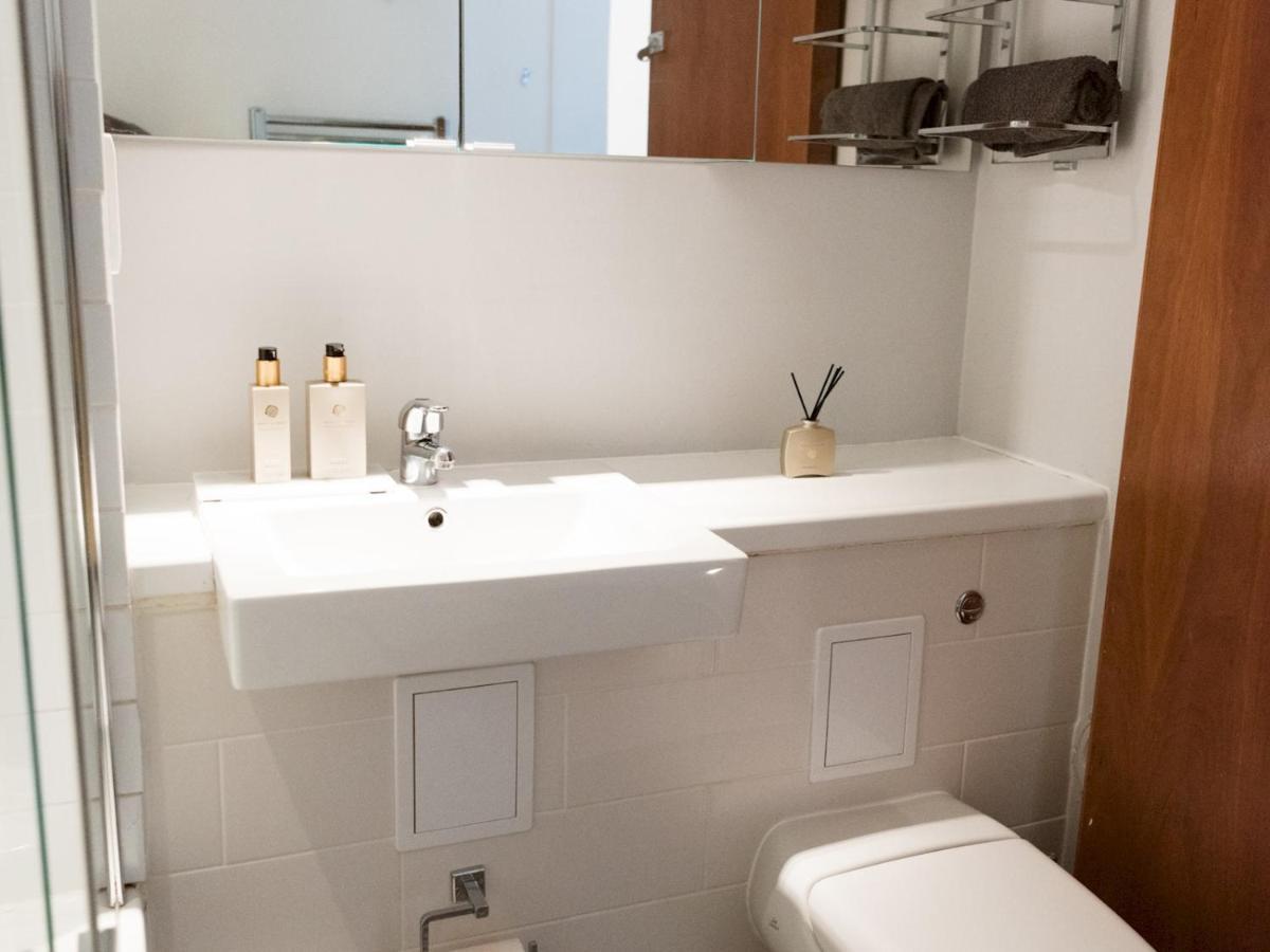 Pass The Keys Stylish 2Bed Rental Unit Glasgow Green Buitenkant foto