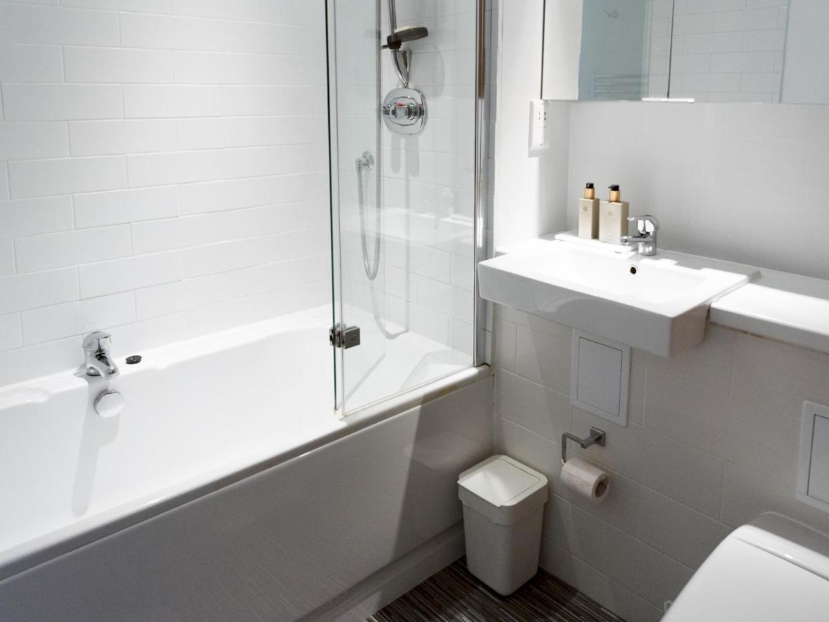 Pass The Keys Stylish 2Bed Rental Unit Glasgow Green Buitenkant foto